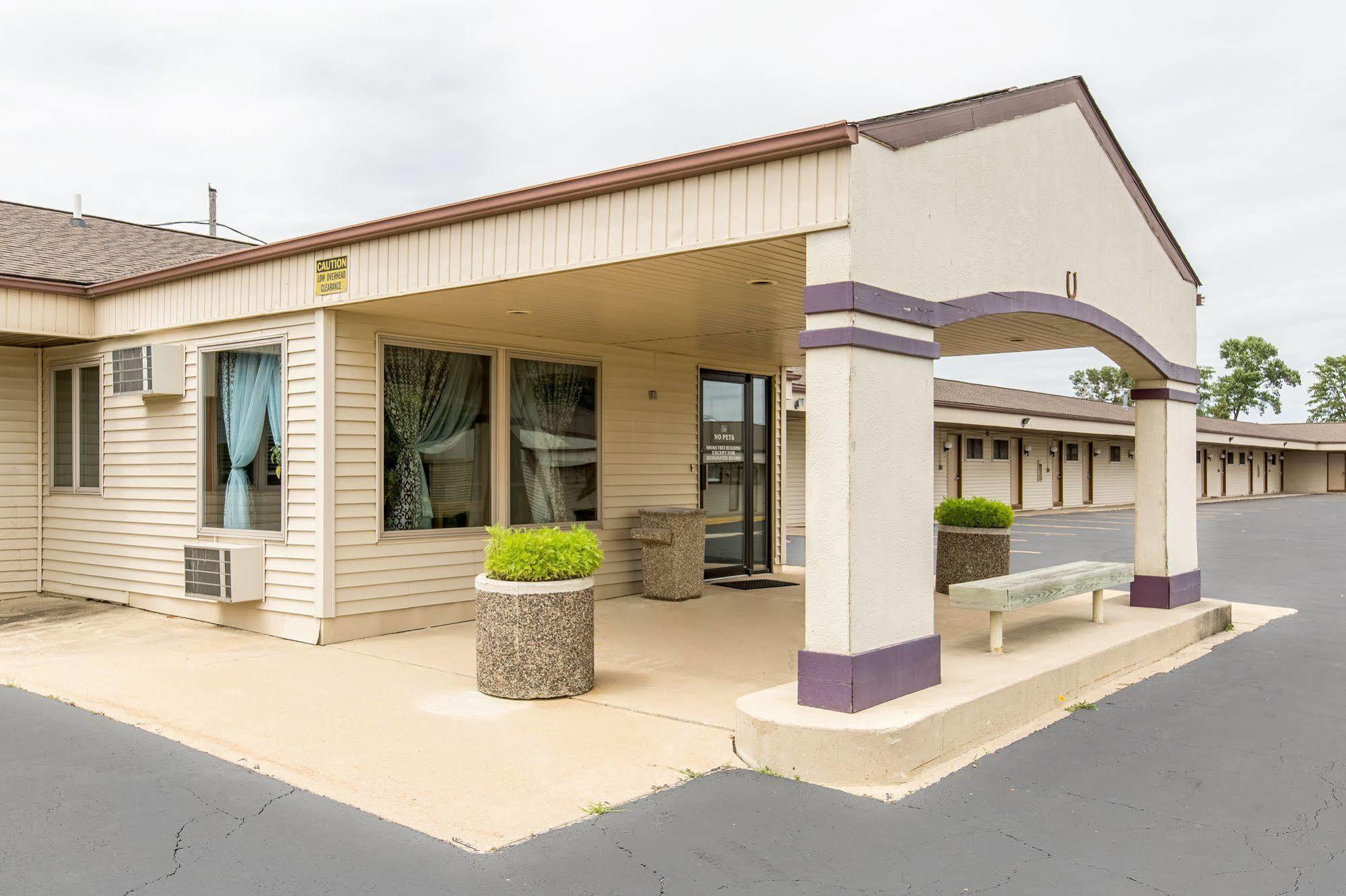 Amerivu Inn Harvest Estates New Hampton Exteriér fotografie