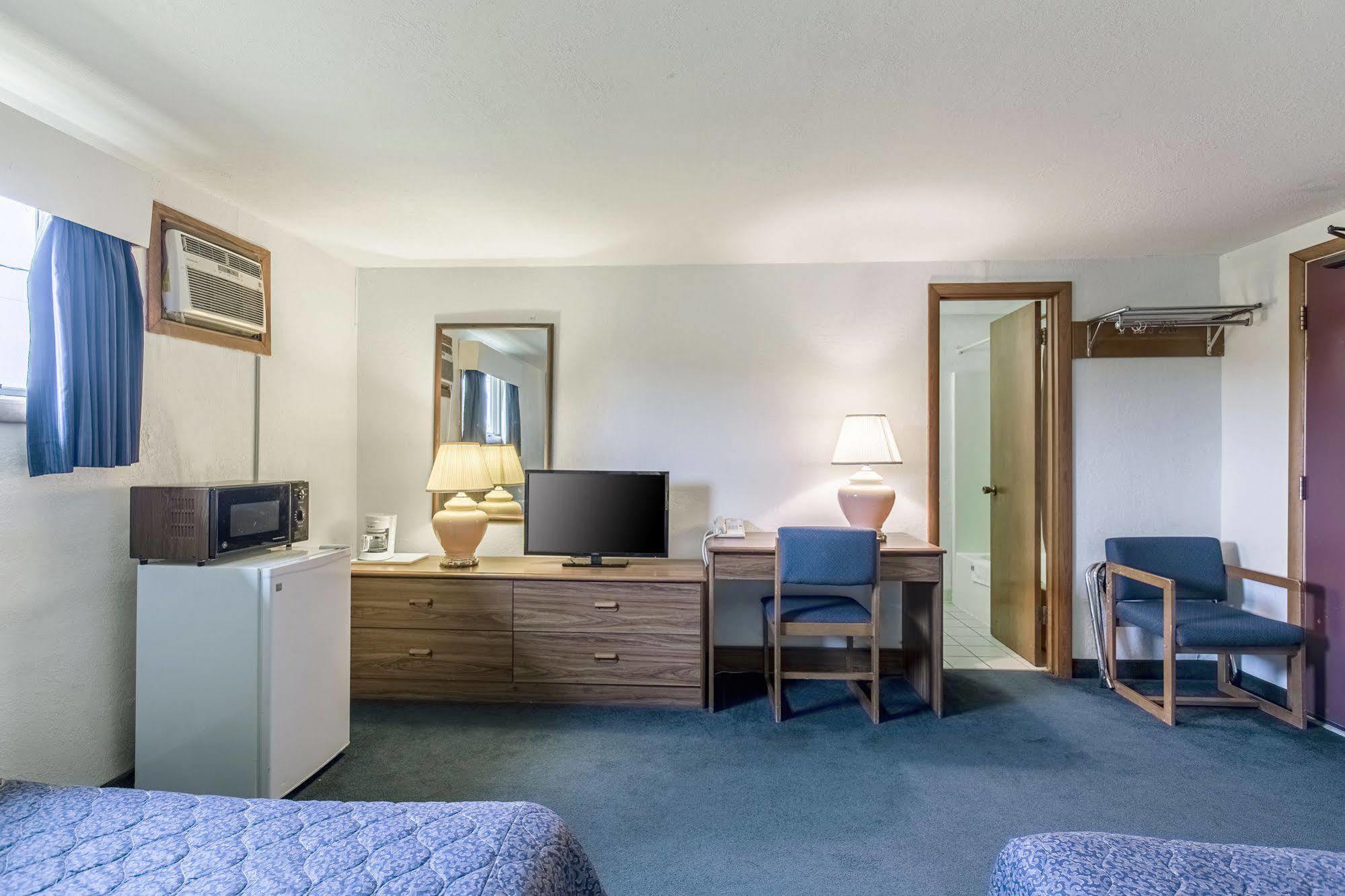 Amerivu Inn Harvest Estates New Hampton Exteriér fotografie
